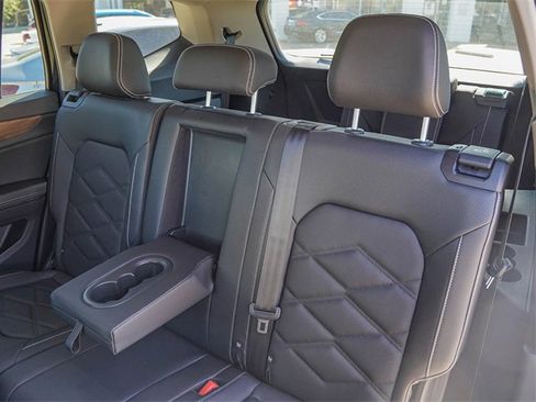 New 2026 Volkswagen Atlas SE image 25