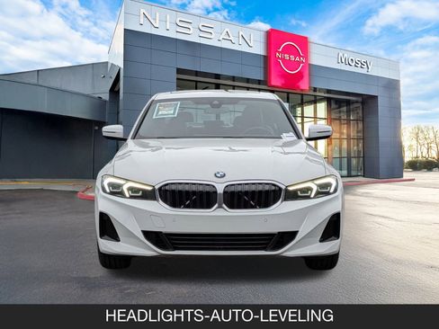 Used 2023 BMW 330i Sedan w/ Convenience Package image 4
