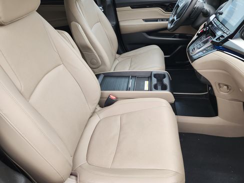 Used 2018 Honda Odyssey Elite image 14
