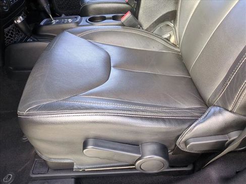 Used 2015 Jeep Wrangler Sahara w/ Connectivity Group image 14