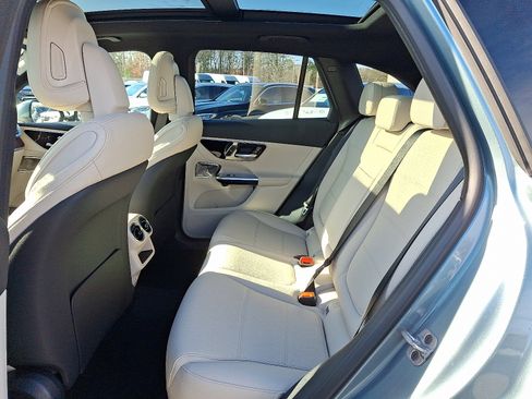 New 2026 Mercedes-Benz GLC 300 4MATIC image 6