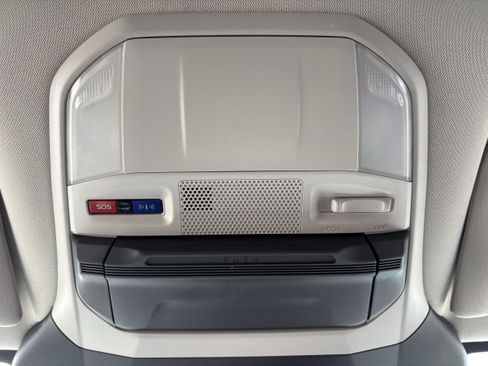 Certified 2025 Subaru Ascent Premium AWD/4WD image 27