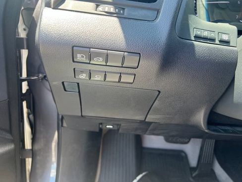 Used 2018 Lexus RX 350 AWD w/ Premium Package image 13