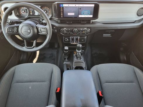Used 2026 Jeep Wrangler Sport AWD/4WD image 31