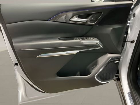 New 2026 Chevrolet Traverse High Country FWD image 13