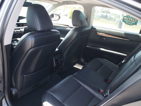 Used 2017 Lexus ES 350 w/ Premium Package FWD image 15