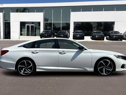 Used 2021 Honda Accord Sport Special Edition image 2