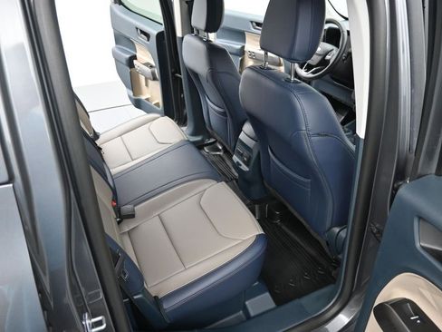Used 2025 Ford Maverick Lariat AWD/4WD image 29