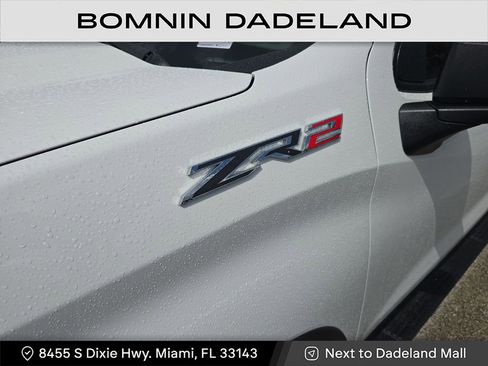 Used 2025 Chevrolet Silverado 1500 ZR2 image 12