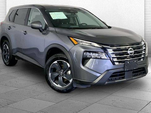 Used 2025 Nissan Rogue SV AWD/4WD image 1