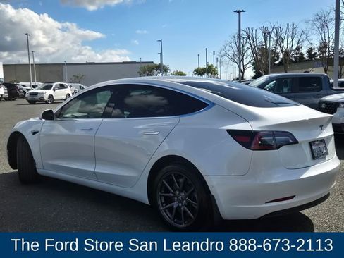 Used 2020 Tesla Model 3 Standard Range image 7