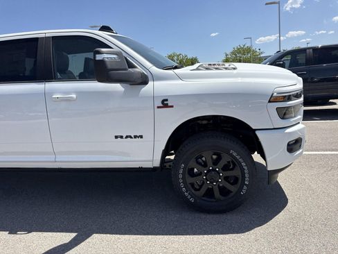 New 2025 RAM 2500 Laramie image 15