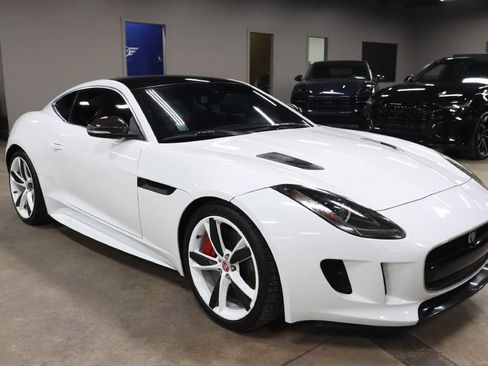 Used 2016 Jaguar F-TYPE R image 7