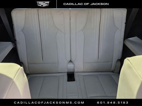 New 2026 Cadillac Vistiq Luxury w/ LPO, Floor Liner Package AWD/4WD image 21