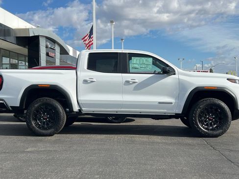 New 2026 GMC Canyon Elevation image 4