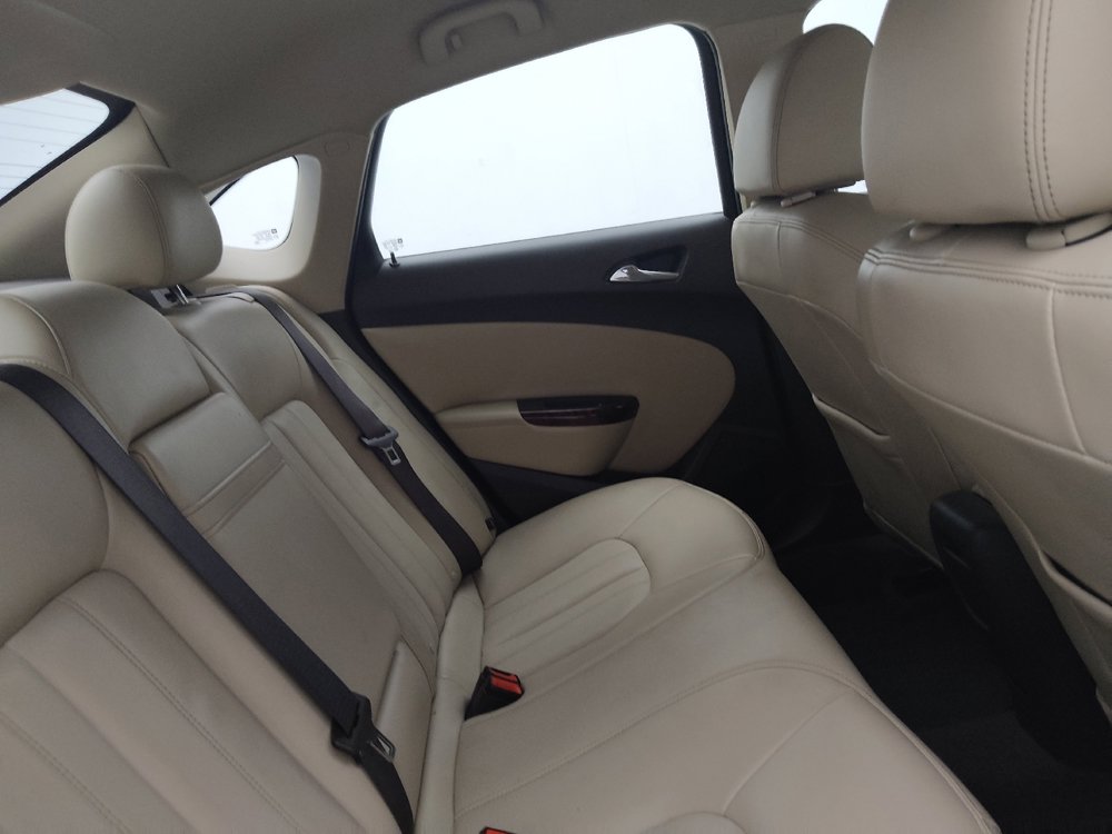 Used 2016 Buick Verano Leather w/ Driver Confidence Package FWD image 19