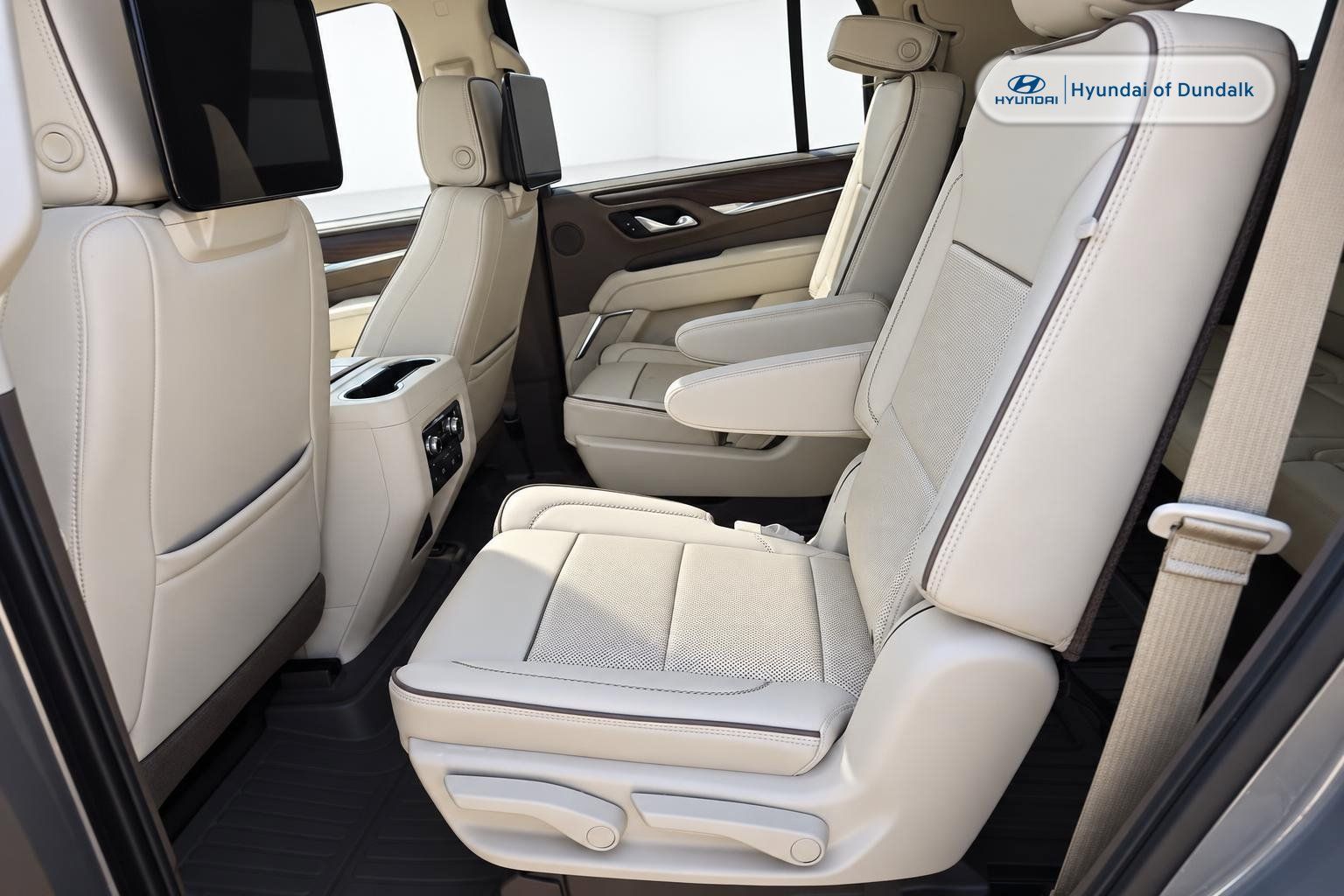 Used 2021 GMC Yukon Denali AWD/4WD image 9