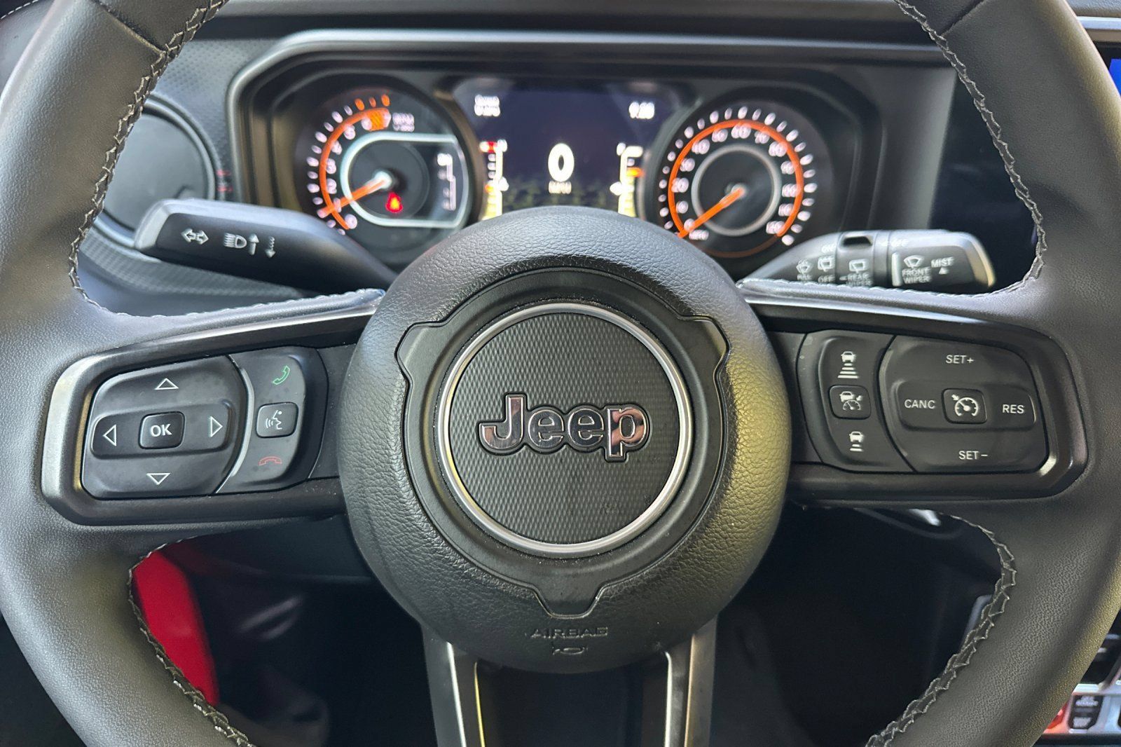 Used 2025 Jeep Wrangler Unlimited Rubicon AWD/4WD image 30