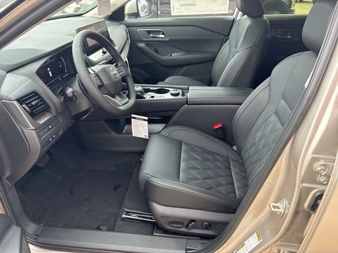 New 2026 Nissan Rogue Platinum AWD/4WD image 7