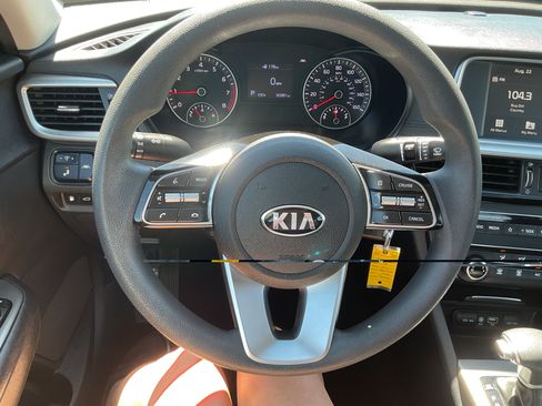 Used 2019 Kia Optima LX FWD image 16
