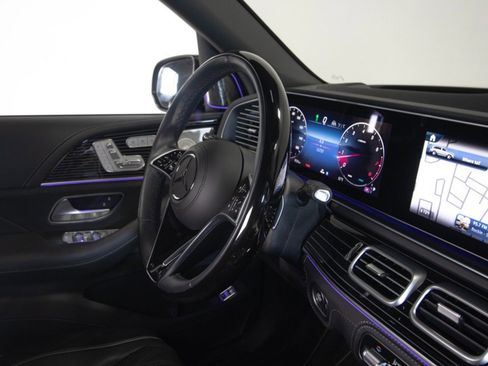 Used 2024 Mercedes-Benz Maybach GLS 600 image 59