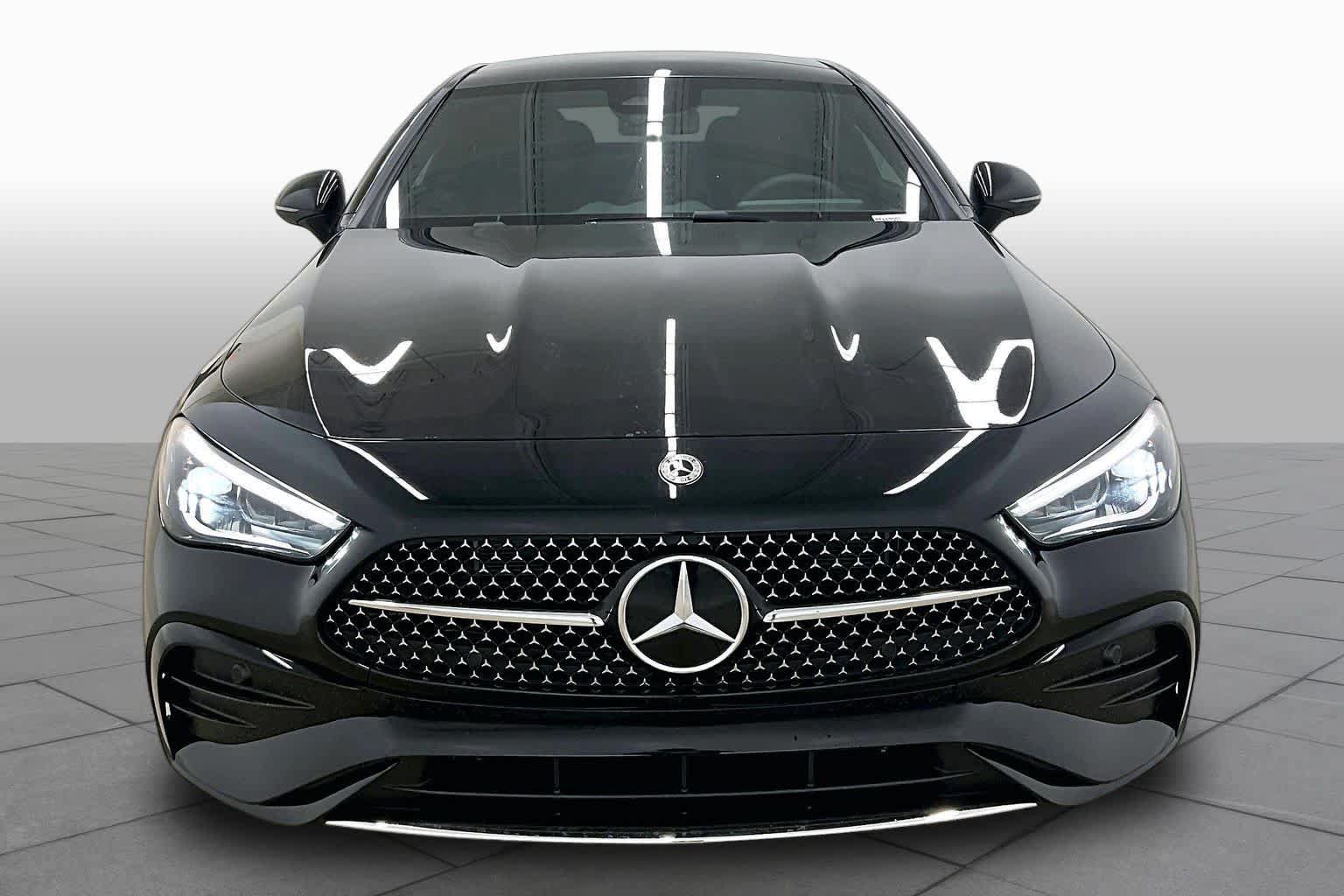 New 2026 Mercedes-Benz CLE 450 4MATIC Coupe image 3