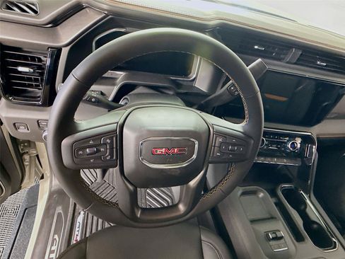New 2026 GMC Sierra 3500 AT4 w/ AT4 Premium Plus Package AWD/4WD image 5