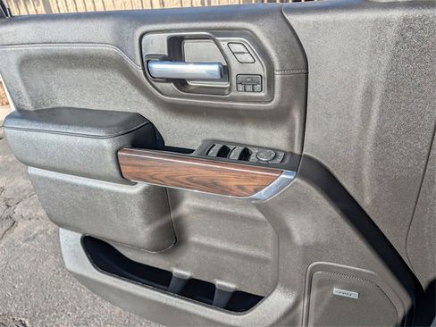 Used 2022 GMC Sierra 1500 SLT w/ SLT Premium Plus Package image 18