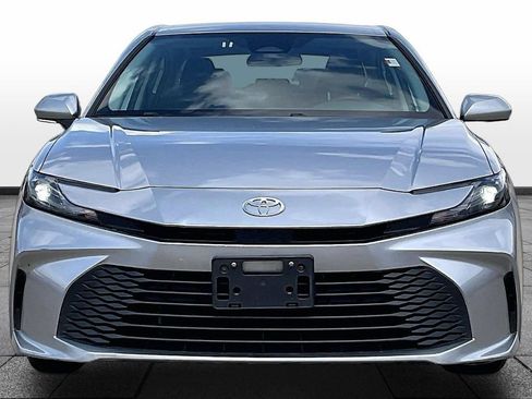 Used 2025 Toyota Camry LE FWD image 3