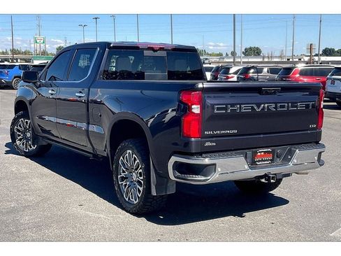Used 2022 Chevrolet Silverado 1500 LTZ w/ LTZ Premium Package image 12