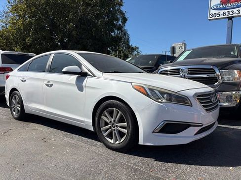 Used 2015 Hyundai Sonata SE w/ Option Group 09 image 1