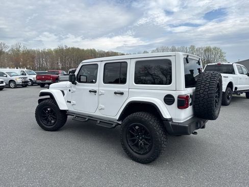 Used 2022 Jeep Wrangler Unlimited Sahara w/ LED Lighting Group image 4