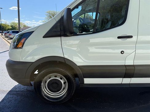 Used 2018 Ford Transit 150 130 Low Roof RWD image 18