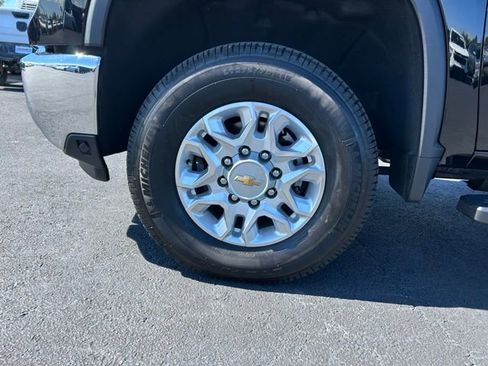 Certified 2024 Chevrolet Silverado 2500 LTZ w/ LTZ Convenience Package image 9