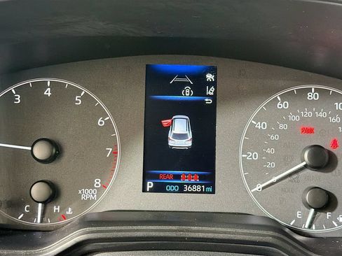 Used 2024 Toyota Corolla Cross LE FWD image 14