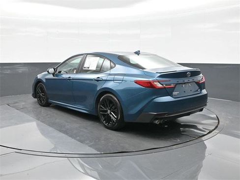 Certified 2025 Toyota Camry SE image 8