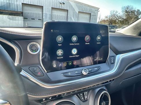 Certified 2025 Chevrolet Blazer Premier w/ Driver Confidence II Package image 13