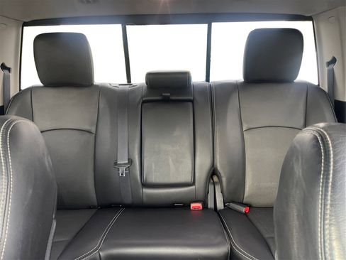 Used 2016 RAM 1500 Laramie image 15