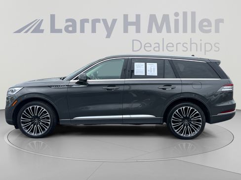 Used 2023 Lincoln Aviator Black Label w/ Dynamic Handling Package AWD/4WD image 2
