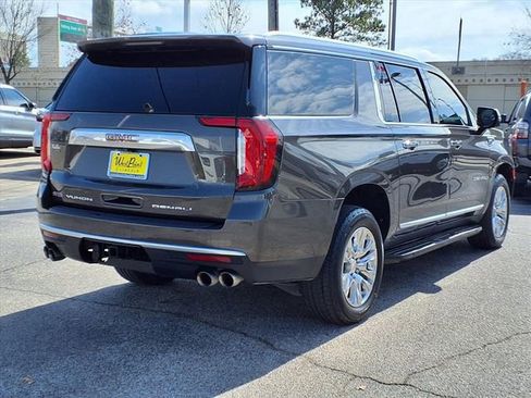 Used 2021 GMC Yukon XL Denali image 2