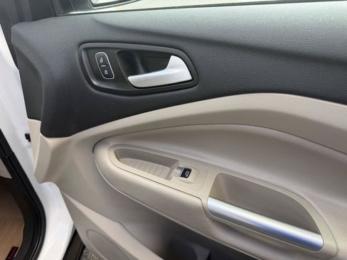 Used 2019 Ford Escape SE AWD/4WD image 8