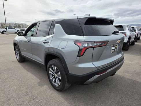 New 2026 Chevrolet Equinox LT image 3