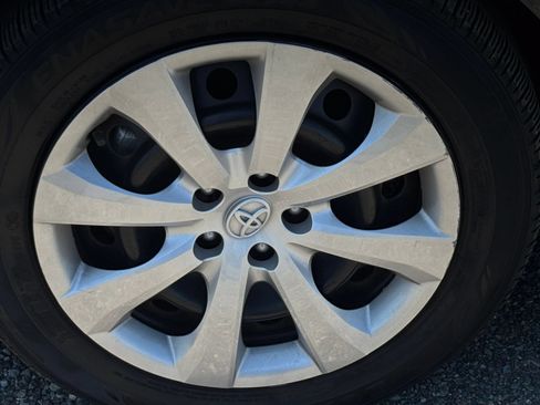 Used 2025 Toyota Corolla LE FWD image 21