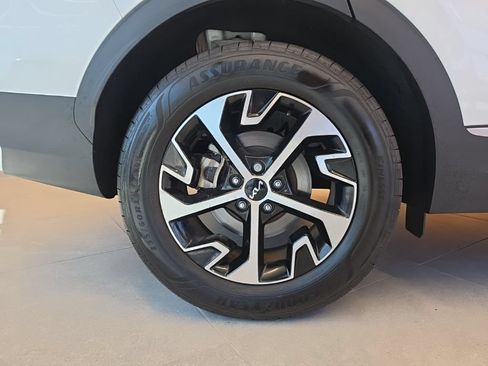 Certified 2025 Kia Sportage EX AWD/4WD image 48