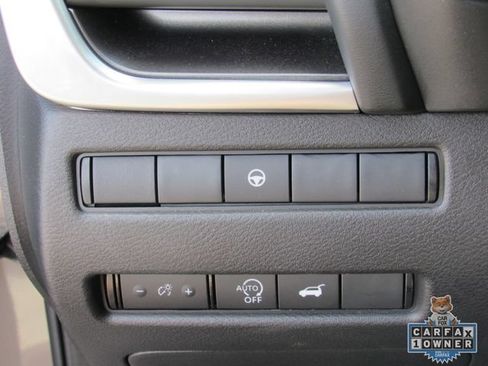 Certified 2025 Nissan Rogue SV FWD image 32