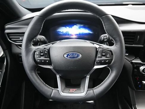 Used 2024 Ford Explorer ST w/ Technology Package AWD/4WD image 17