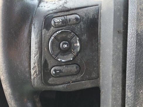 Used 2011 Ford F350 Lariat w/ Lariat Interior Pkg image 32