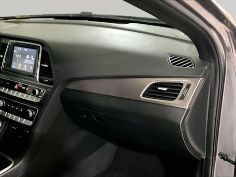 Used 2018 Hyundai Sonata Sport FWD image 19