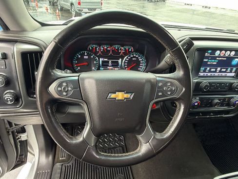 Used 2018 Chevrolet Silverado 1500 LTZ image 18