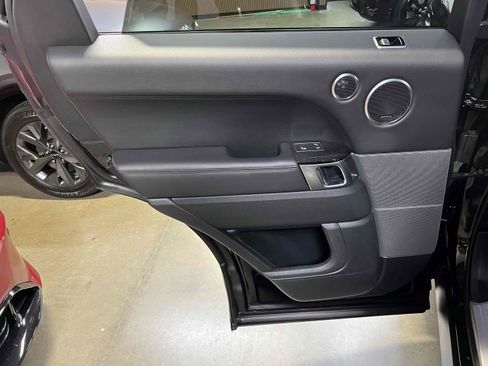 Used 2019 Land Rover Range Rover Sport HSE AWD/4WD image 71